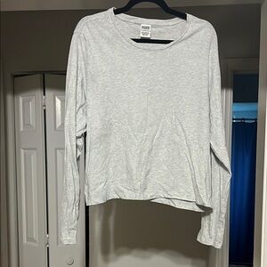 NWOT PINK Victoria's Secret Gray cropped Long Sleeve Tee xxl